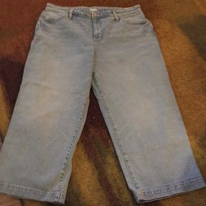 Old Navy Wide-Leg Crop